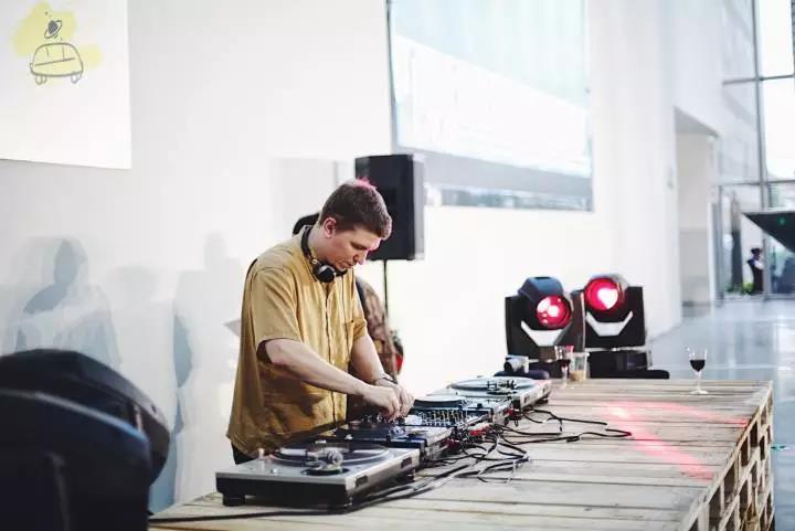 ���ʹ���(�й�)���޹�˾